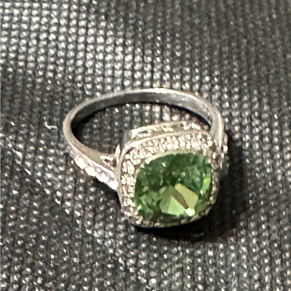 Silver Stainless Steel w Simulated Green Topaz Cushion Square CZ Ring Size 9 - Picture 11 of 12
